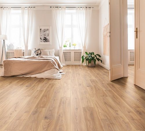 Krono Original Atlantic 8mm Firebrand Oak Water-Resistant Laminate Flooring