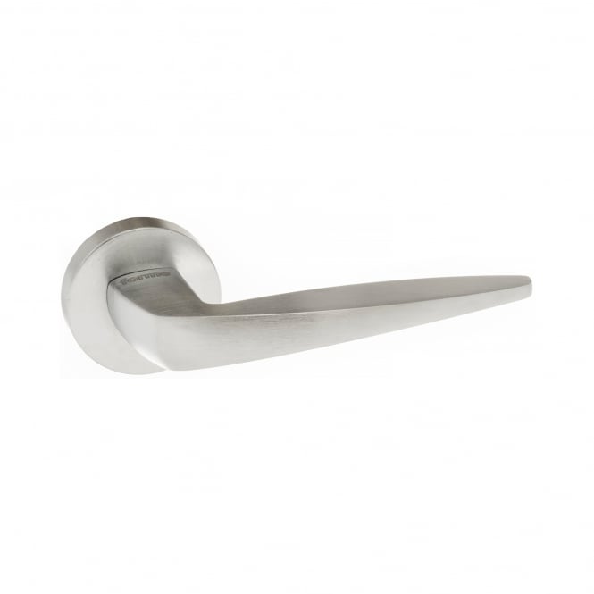 Forme Foglia Lever On Round Rose Pair Of Door Handles In Satin Chrome