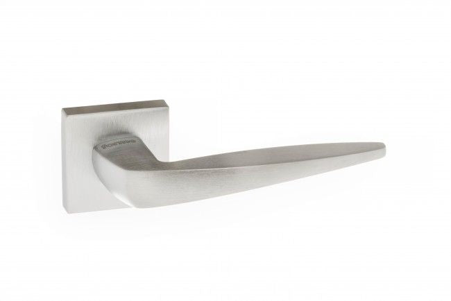 Forme Foglia Lever On Square Rose Pair Of Door Handles In Satin Chrome