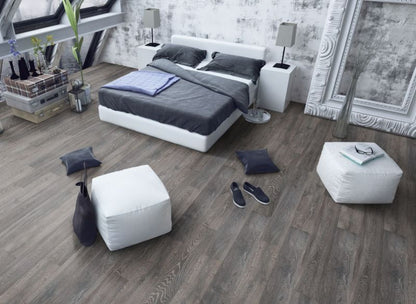 Krono Original Supernatural Classic 8mm Bedrock Oak Laminate Flooring 5541