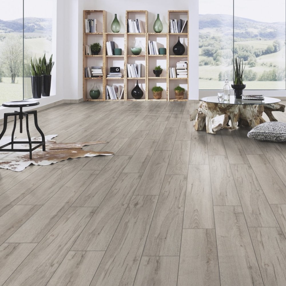 Krono Original Supernatural Classic 8mm Longbow Oak Embossed Laminate Flooring