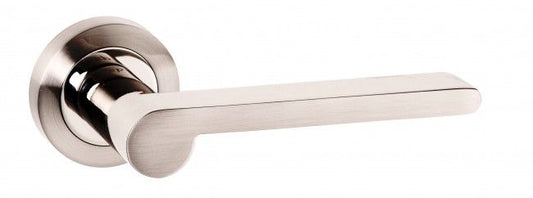 Senza Pari Darrio Designer Lever on Round Rose - Satin Nickel/Polished Nickel