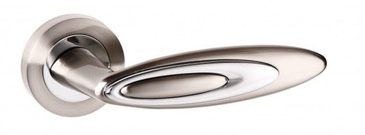 Senza Pari Elisse Designer Lever on Round Rose - Satin Nickel/Polished Chrome