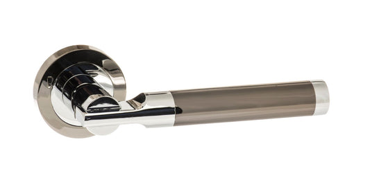 Status Dakota Lever on Round Rose Door Handles Black Nickel/Polished Chrome